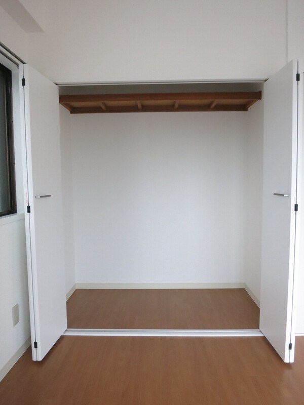 収納　同一物件別部屋写真