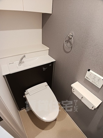 ＪＲ東海道本線 桂川駅 徒歩12分 5階建 築6年のトイレ写真