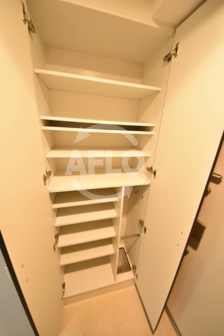 収納　エステムコート難波WEST-SIDEIIベイフレックス　シュー