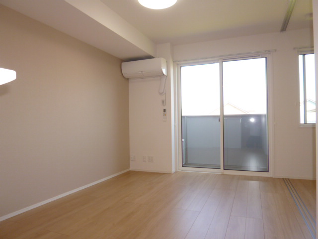 D room141IIの居間写真