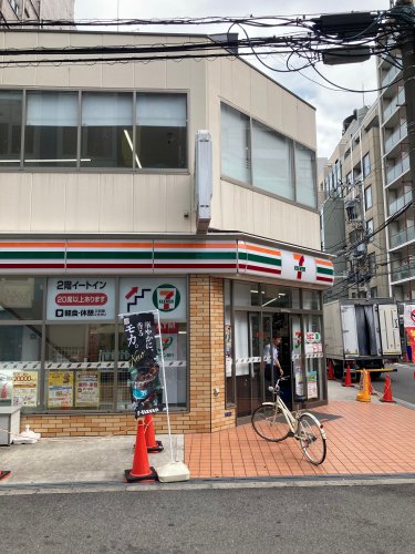 コンビニ　セブンイレブン 大阪瓦町4丁目店（コンビニ）まで38m