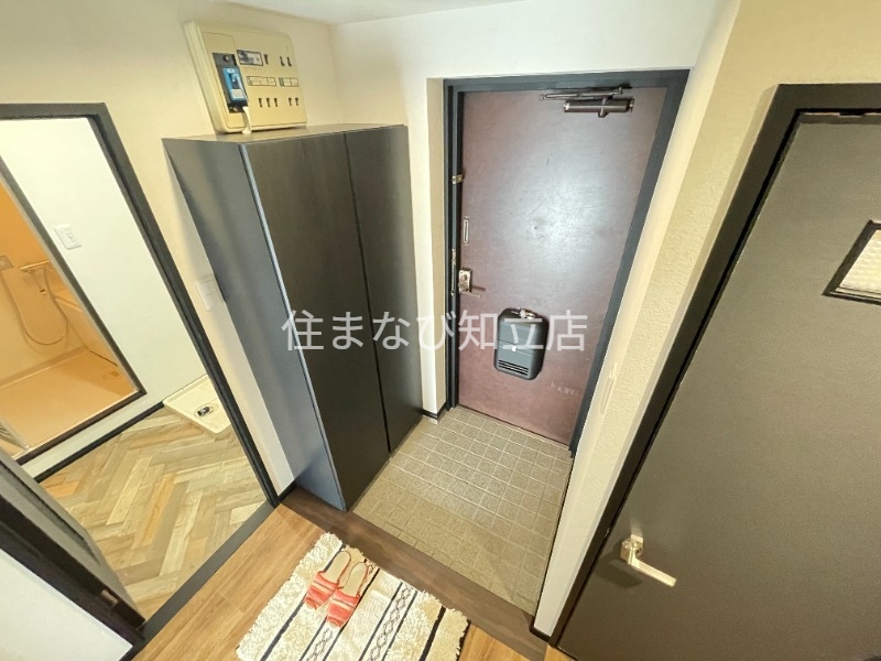 玄関　同型別部屋写真