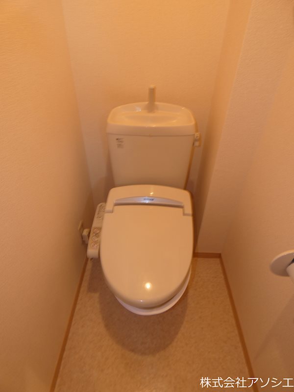トイレ　ウォシュレット便座