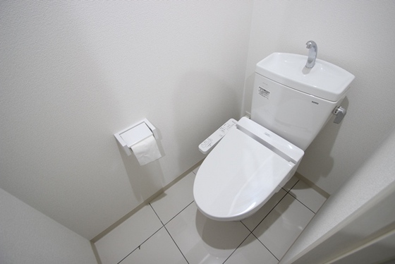 トイレ　※別部屋の写真です