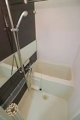 バス・シャワールーム　風呂
