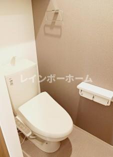 トイレ　※同施工会社参考写真※