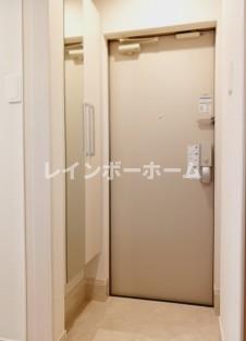 玄関　※同施工会社参考写真※