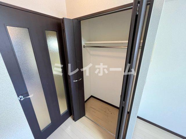 収納　同建物内、別のお部屋の参考写真になります。