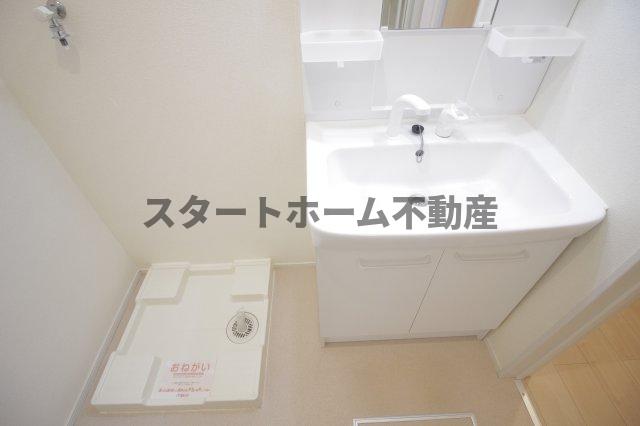 洗面設備　脱衣スペースもあります
