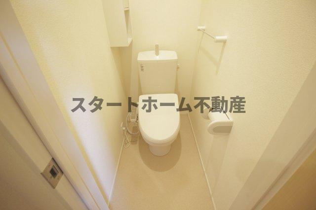 トイレ　清潔感のあるトイレです