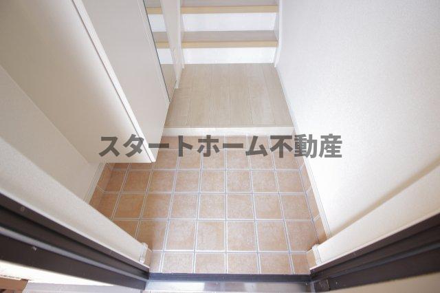 玄関　明るい玄関です