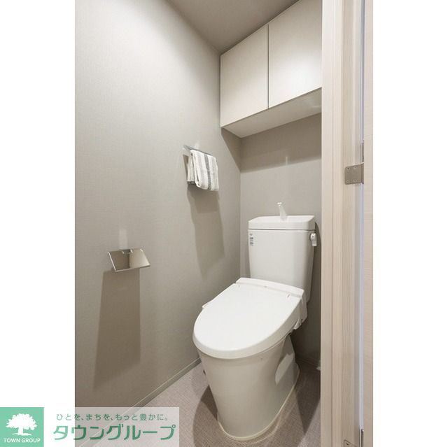 トイレ　家具・調度品等は実際の賃貸住戸には含まれておりません。