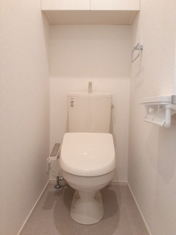 トイレ　ゆったりとした空間のトイレです