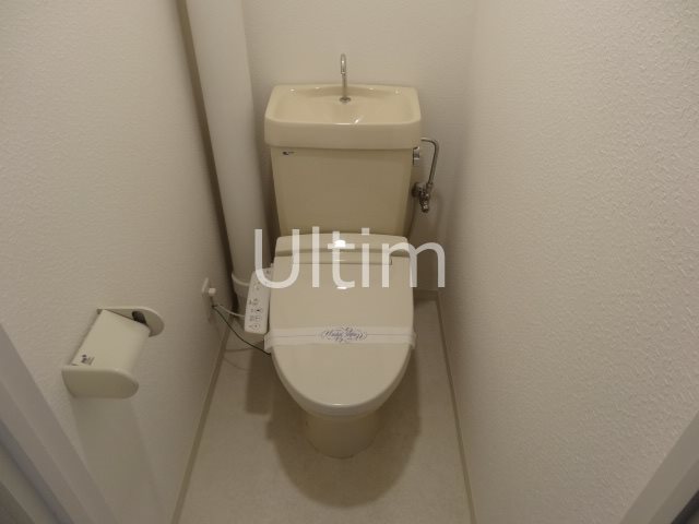 トイレ　別部屋のお写真です。ご参考までに！
