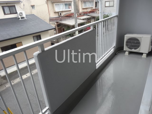 バルコニー　別部屋のお写真です。ご参考までに！