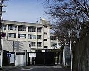中学校　柏原市立堅下北中学校（中学校）まで1717m