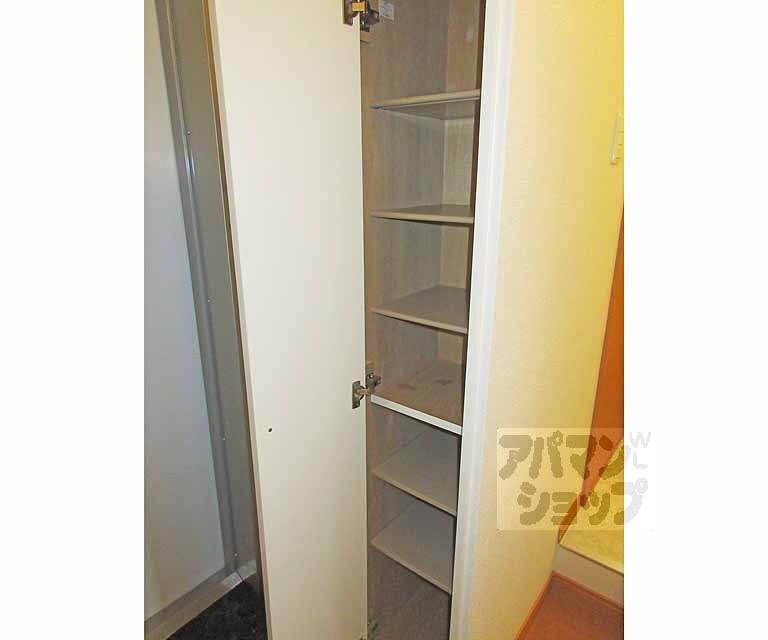 収納　何足も入るシューズボックス・