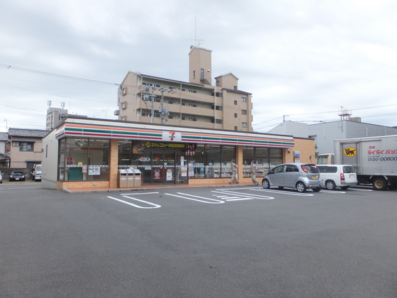 【広島市西区楠木町のマンションのコンビニ】