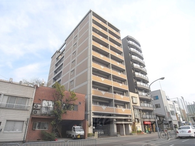 京都市中京区壺屋町のマンションの建物外観