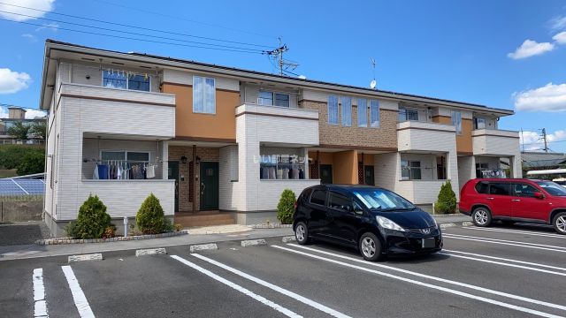 赤磐市河本のアパートの建物外観