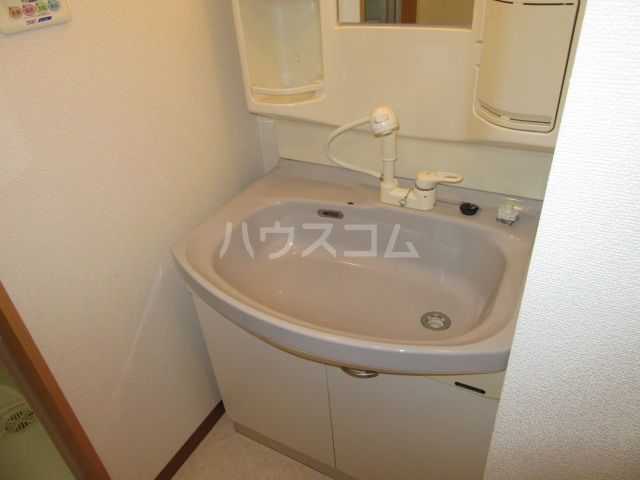 【袋井市川井のマンションの洗面設備】