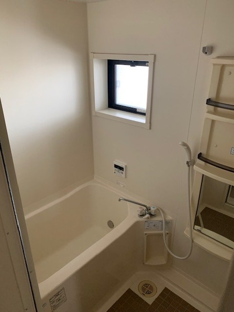 バス・シャワールーム　追焚き付お風呂　シャワー付