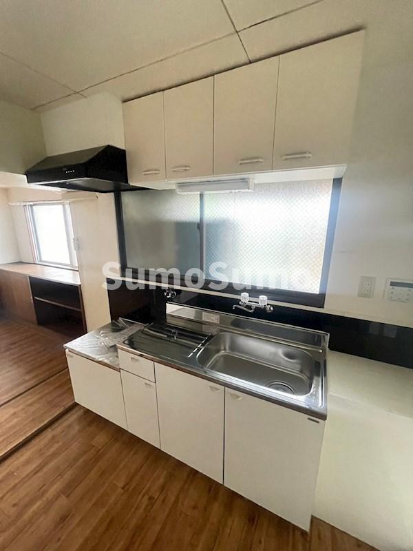 キッチン　コンパクトなキッチンで掃除もラクラク