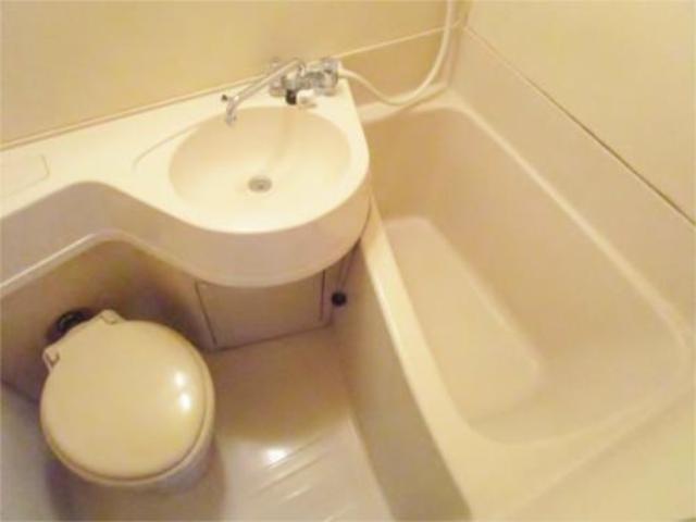 バス・シャワールーム　別部屋参考写真