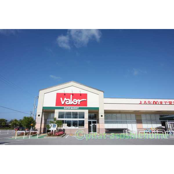 ショッピングセンター　バロー神照店（ショッピングセンター）まで880m