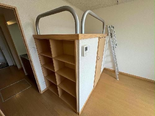 収納　※同タイプ部屋の写真となります（ベッド・収納）