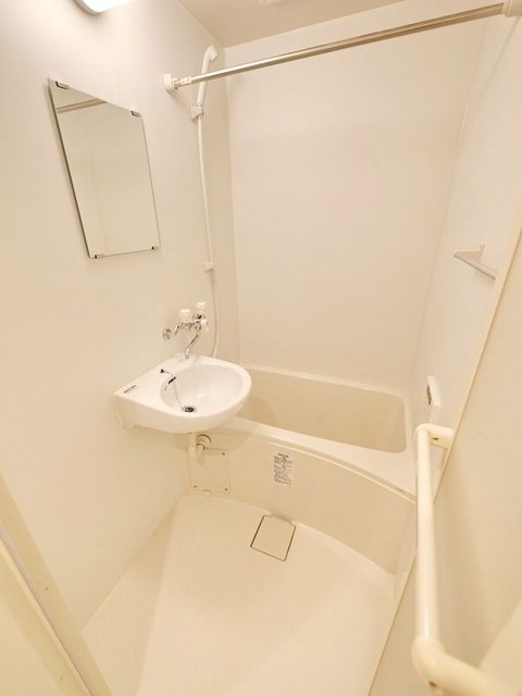 バス・シャワールーム　★お部屋探しはタウンハウジング稲田堤店まで★