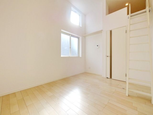 居室・リビング　★お部屋探しはタウンハウジング稲田堤店まで★