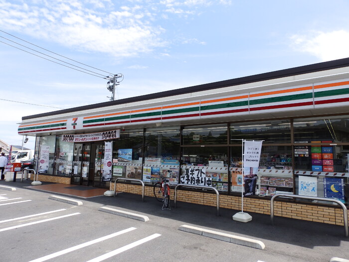 コンビニ　セブンイレブン 周南富田店（コンビニ）まで586m