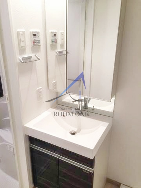 洗面設備　洗面台です。