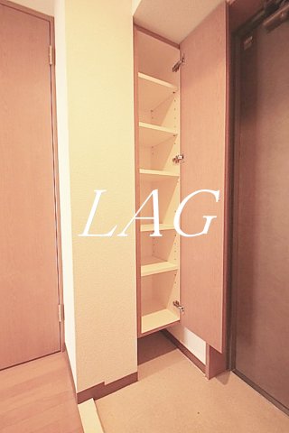 玄関　玄関です。