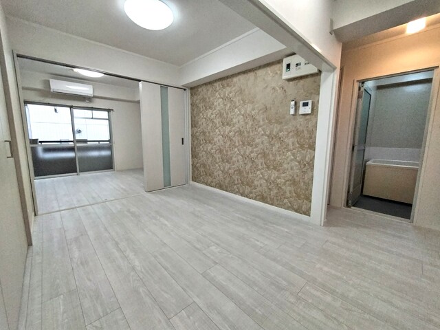 居室・リビング　★８．５帖のＤＫです★