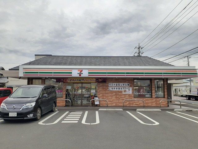 コンビニ　セブンイレブン小田原飯泉南店（コンビニ）まで350m