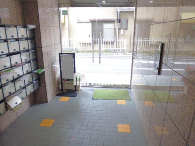 エントランス　マンション入り口