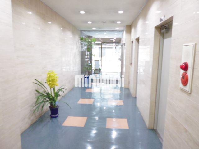 その他共有部分　オートロック付きのエントランス