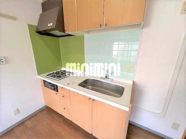 キッチン　ガス２口の魚グリル付きシステムキッチン