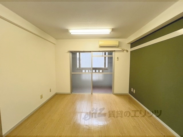 居室・リビング　洋室