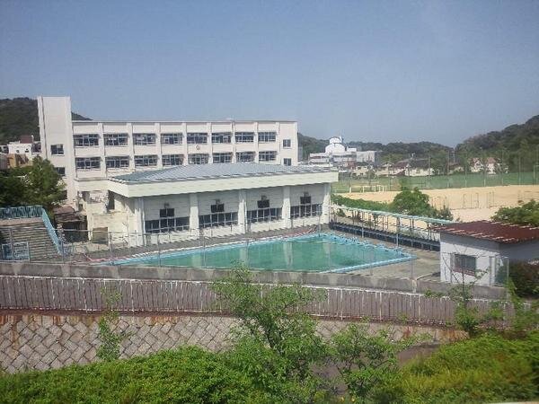 中学校　高倉中学校（中学校）まで1668m