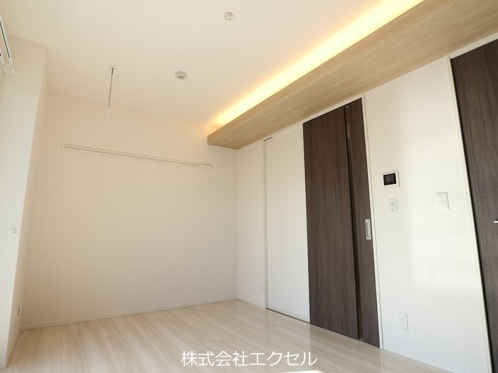 居室・リビング　同建物別室画像です