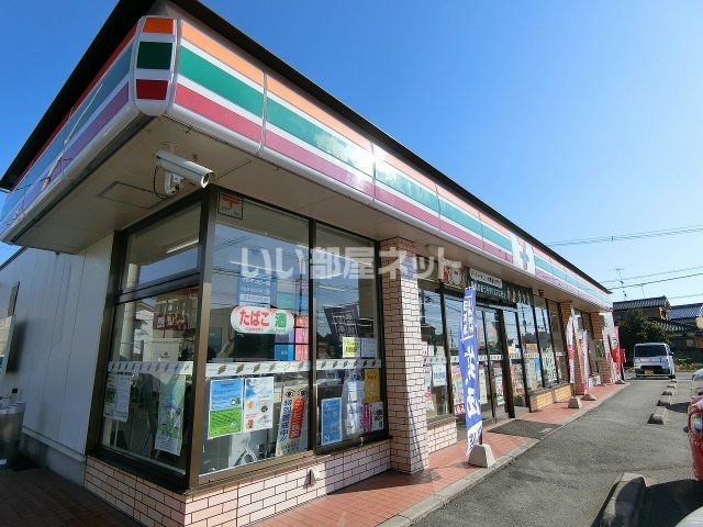 コンビニ　セブンイレブン 下館島店（コンビニ）まで510m