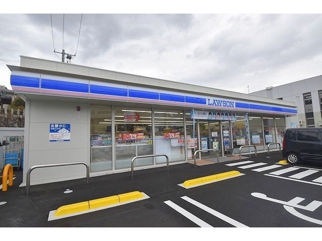 コンビニ　ローソン　広島上安2丁目店（コンビニ）まで33m