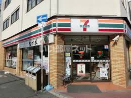 コンビニ　セブンイレブン 大阪大国町駅北店（コンビニ）まで178m