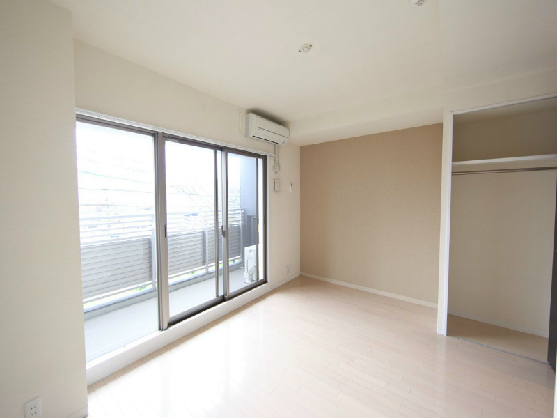 その他部屋・スペース　洋室8.1帖　クローゼット付（収納充実してます）