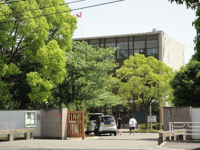 高校・高専　京都府立桂高校（高校・高専）まで943m