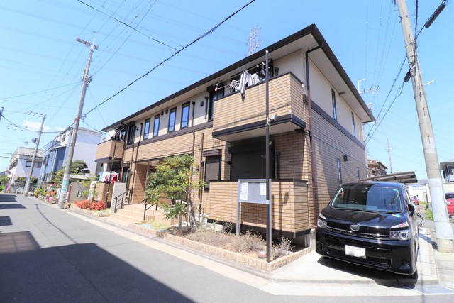 建物外観　メゾンルレーヴ