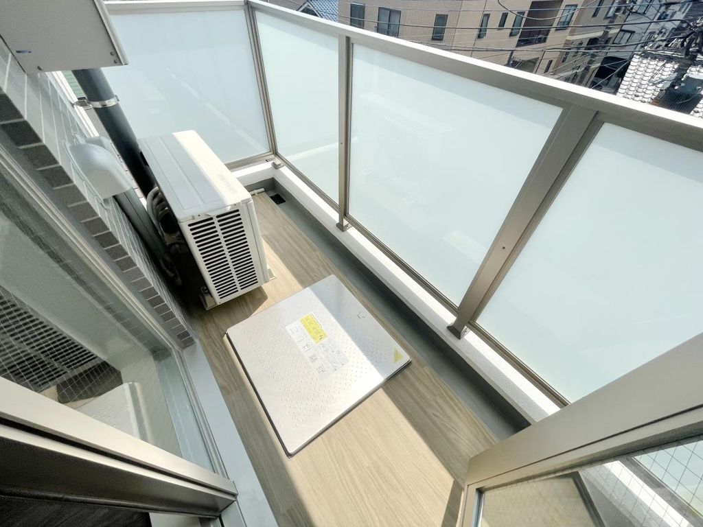 バルコニー　バルコニー